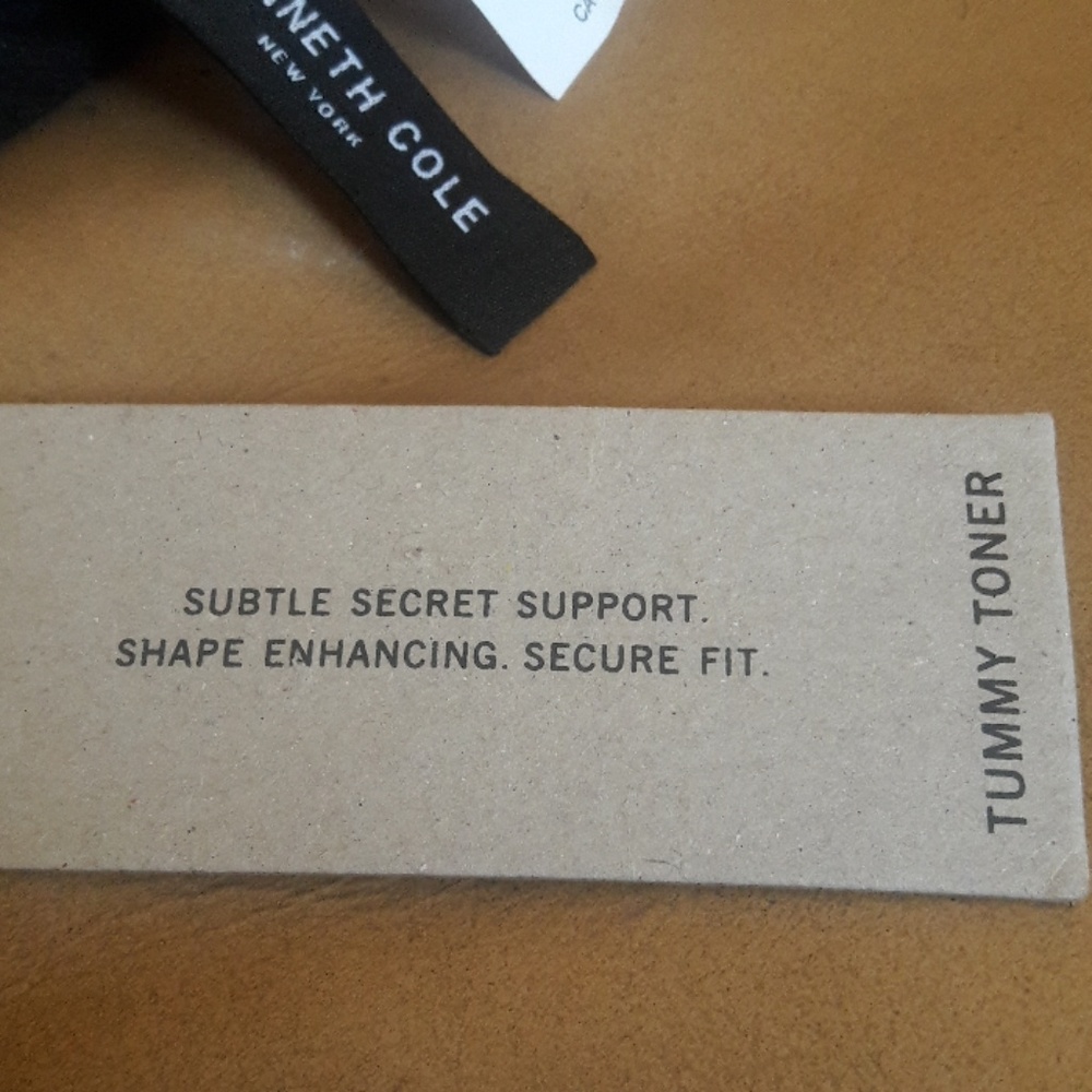 NWT Kenneth Cole Swimsuit - Picture 5 of 6